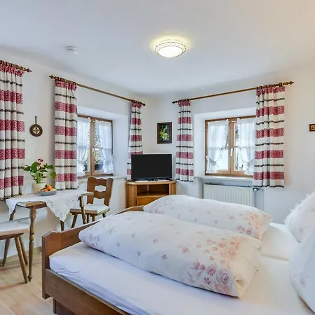 Beim Kreuzfelder Gambskogel Apartament